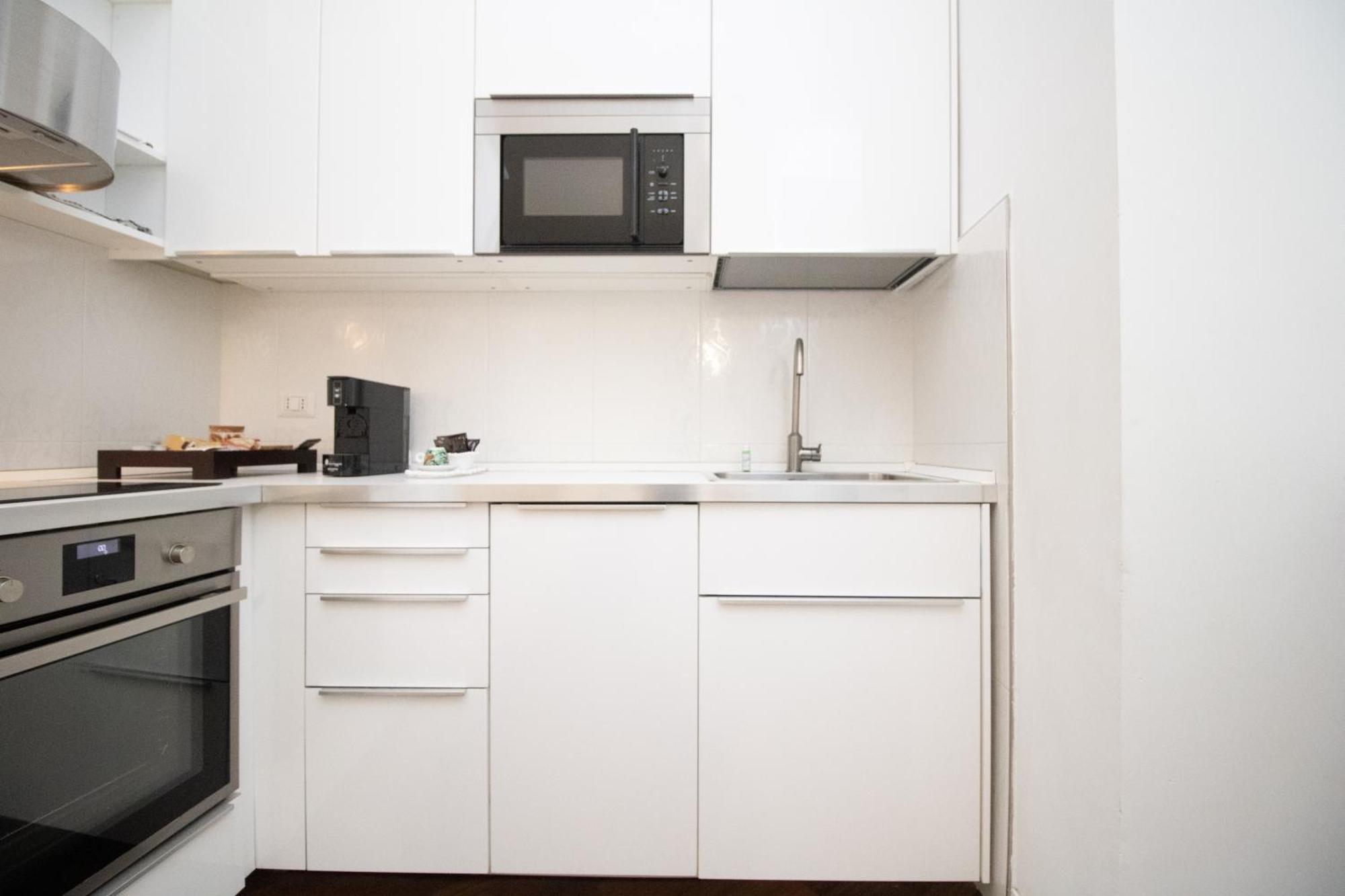 Palazzo Tancredi Apartment อังโกนา ภายนอก รูปภาพ